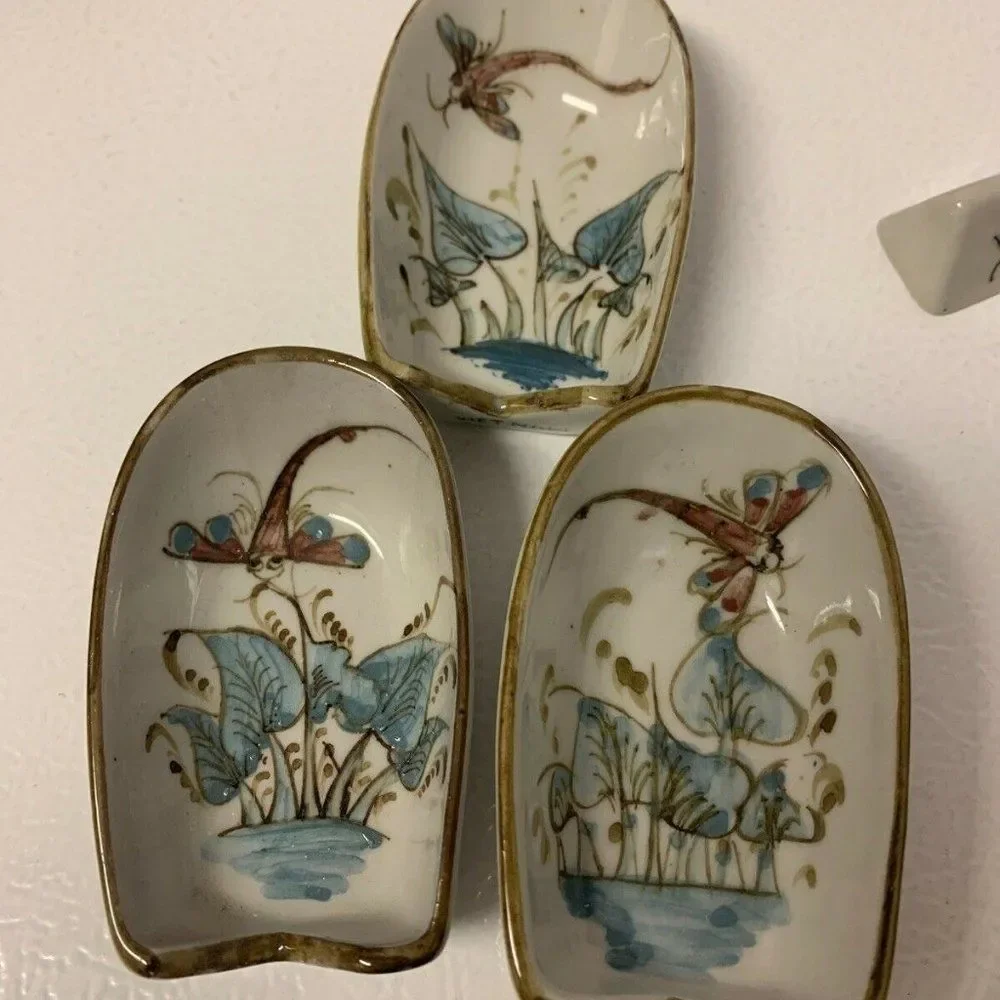 Vintage Set Asian Spoon Chop Stick Rest